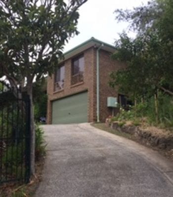 114 Blaxland Dr, Illawong